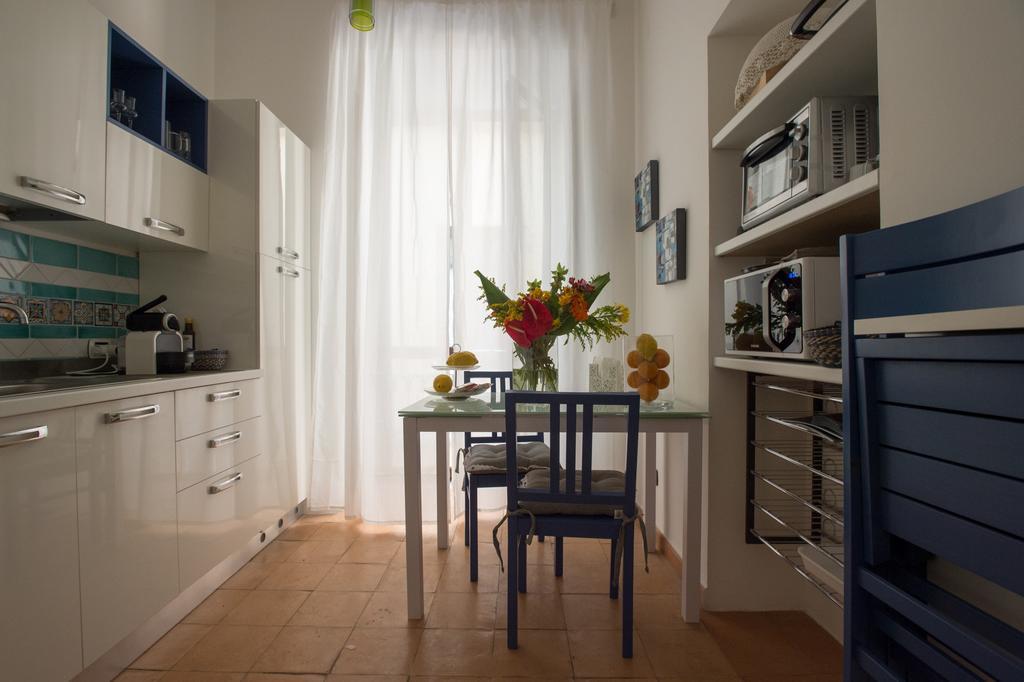 Boutique Apartment Al Duomo Salerno Exterior foto